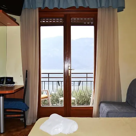 Otel Smeraldo 3*
