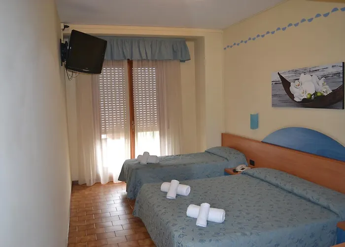 Smeraldo Hotell 3*