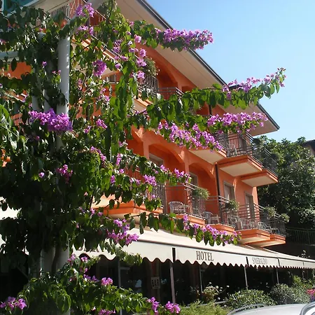 Hotel Smeraldo Brenzone sul Garda